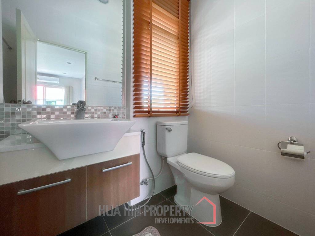 Boulevard Tuscany : 2 Bedroom Townhouse In Cha Am