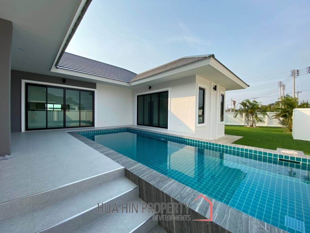 3 Bed 3 Bath 225 SQ.M Huguh Home Pool Villa Cha-Am