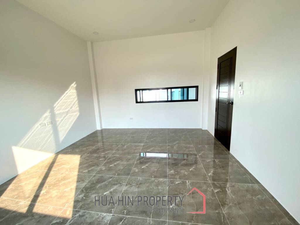 3 Bed 3 Bath 225 SQ.M Huguh Home Pool Villa Cha-Am