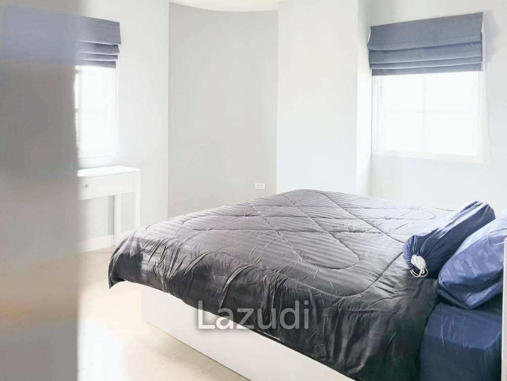2 Bedroom 2 Bathroom 60 SQ.M Johnny Tower