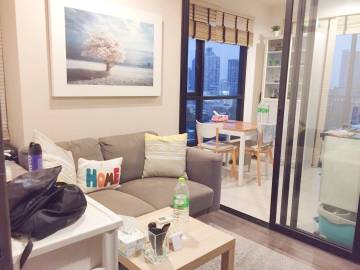 1 Bed 30 SQ.M The Base Park East Sukhumvit 77