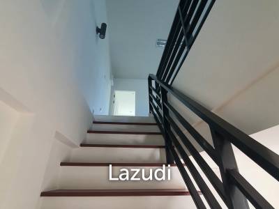 Commercial Building For Sale 114 SQ.M La Vallee Town 2