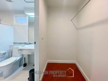 Baan Saechuan: 4 Bed Beachfront Condo