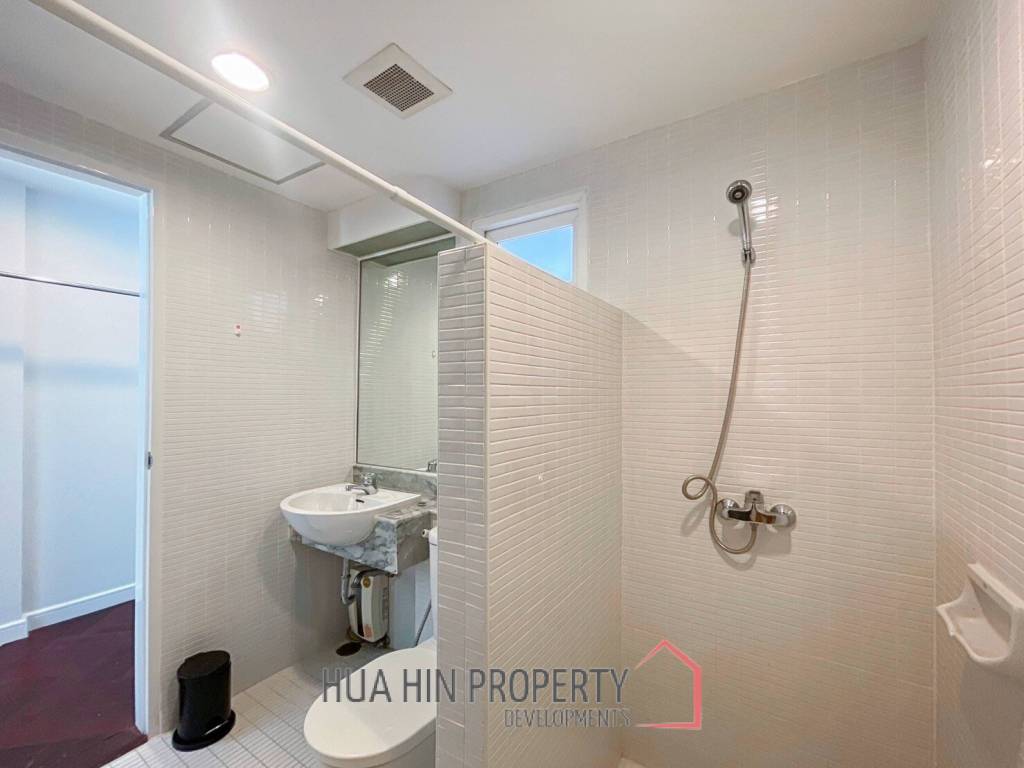 Baan Saechuan: 4 Bed Beachfront Condo