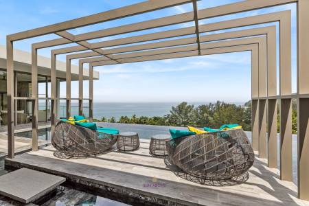 Seaview Penthouse - Walking Distance To Beach