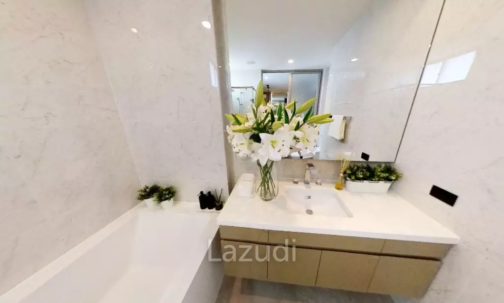 3 Bed 3 Bath 300 SQ.M Nirvana Beyond Rama9 - Krungthep Kreetha