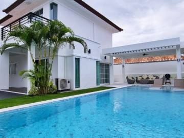 4 Beds 3 Baths 180 SQ.M T.W Park View