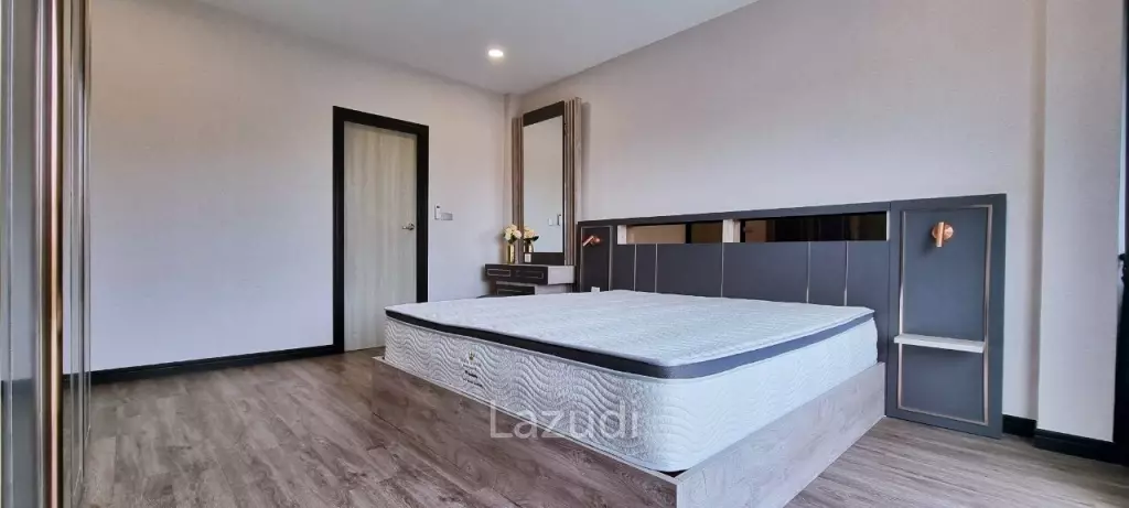 4 Beds 3 Baths 180 SQ.M T.W Park View