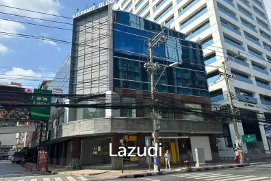 Prime Corner Building in the Heart of Silom – A Pinnacle of Luxury and Convenience