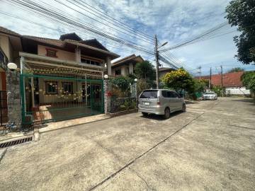 4 Beds 3 Baths 160 SQ.M Oasis Park Villa