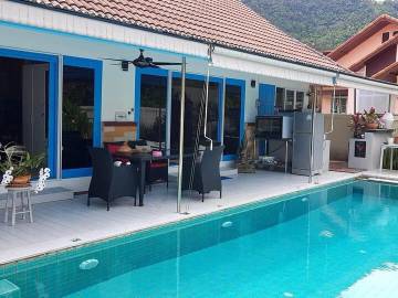 3 Bed 3 Bath 140 SQ.M Pool Villa in Lamai