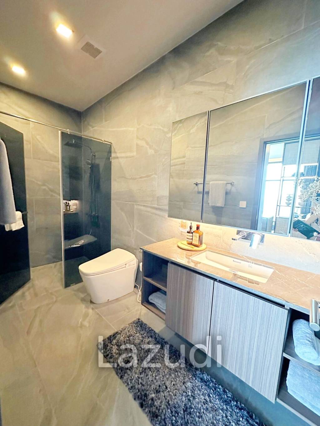 2 Bed 1 Bath 50.01 SQ.M CONNER Ratchathewi