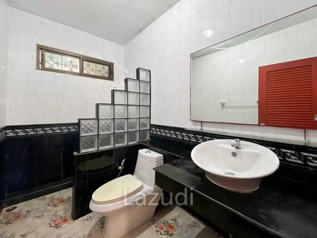 3 Bedroom 2 Bathroom Pool Villa On Soi 6