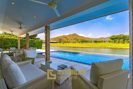 Black Mountain Golf Platz: 3 Schlafzimmer Luxus Pool Villa mit atemberaubender Aussicht