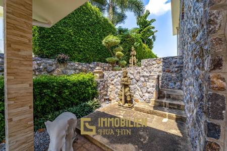 Black Mountain Golf Platz: 3 Schlafzimmer Luxus Pool Villa mit atemberaubender Aussicht