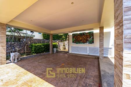 Black Mountain Golf Platz: 3 Schlafzimmer Luxus Pool Villa mit atemberaubender Aussicht