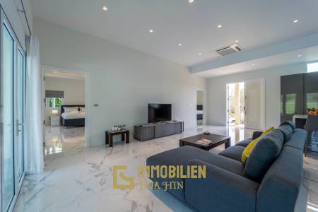 Black Mountain Golf Platz: 3 Schlafzimmer Luxus Pool Villa mit atemberaubender Aussicht