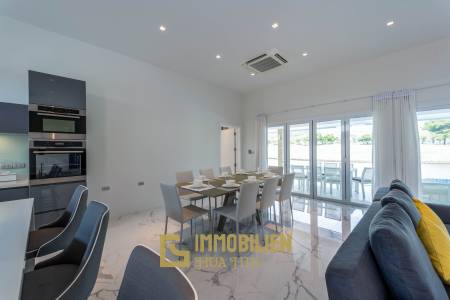 Black Mountain Golf Platz: 3 Schlafzimmer Luxus Pool Villa mit atemberaubender Aussicht