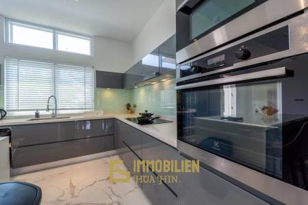 Black Mountain Golf Platz: 3 Schlafzimmer Luxus Pool Villa mit atemberaubender Aussicht