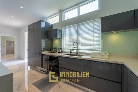 Black Mountain Golf Platz: 3 Schlafzimmer Luxus Pool Villa mit atemberaubender Aussicht
