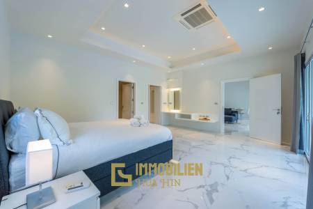 Black Mountain Golf Platz: 3 Schlafzimmer Luxus Pool Villa mit atemberaubender Aussicht