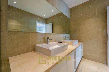 Black Mountain Golf Platz: 3 Schlafzimmer Luxus Pool Villa mit atemberaubender Aussicht