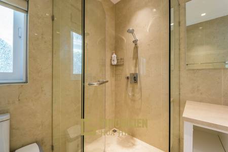 Black Mountain Golf Platz: 3 Schlafzimmer Luxus Pool Villa mit atemberaubender Aussicht