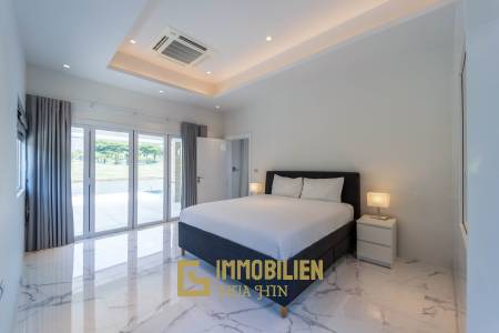 Black Mountain Golf Platz: 3 Schlafzimmer Luxus Pool Villa mit atemberaubender Aussicht