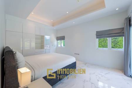 Black Mountain Golf Platz: 3 Schlafzimmer Luxus Pool Villa mit atemberaubender Aussicht