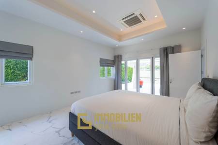 Black Mountain Golf Platz: 3 Schlafzimmer Luxus Pool Villa mit atemberaubender Aussicht