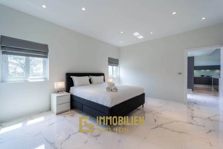 Black Mountain Golf Platz: 3 Schlafzimmer Luxus Pool Villa mit atemberaubender Aussicht