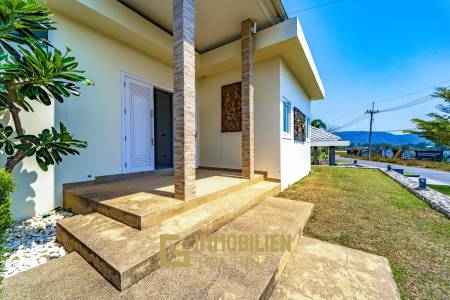 Black Mountain Golf Platz: 3 Schlafzimmer Luxus Pool Villa mit atemberaubender Aussicht