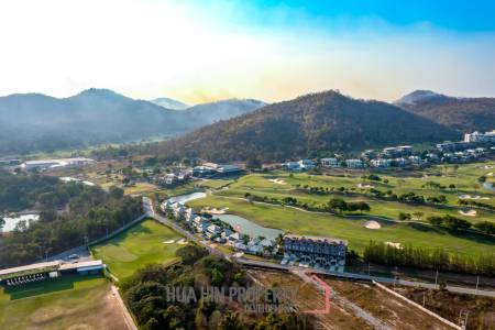 Black Mountain Golf Course : 3 Bedroom Luxury Pool Villa With Stunning Views