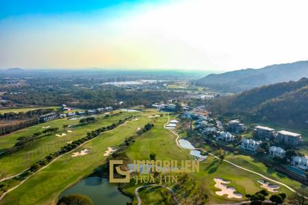 Black Mountain Golf Platz: 3 Schlafzimmer Luxus Pool Villa mit atemberaubender Aussicht