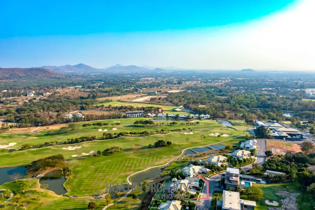 Black Mountain Golf Course : 3 Bedroom Luxury Pool Villa With Stunning Views