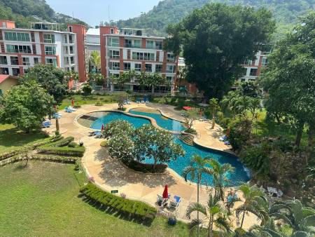 Spacious Studio | Waking to Patong Beach