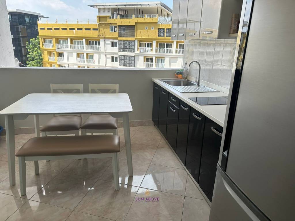 Spacious Studio | Waking to Patong Beach