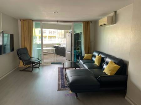 Spacious Studio | Waking to Patong Beach