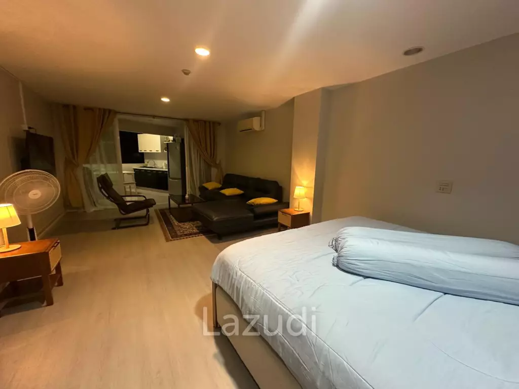 Spacious Studio | Waking to Patong Beach