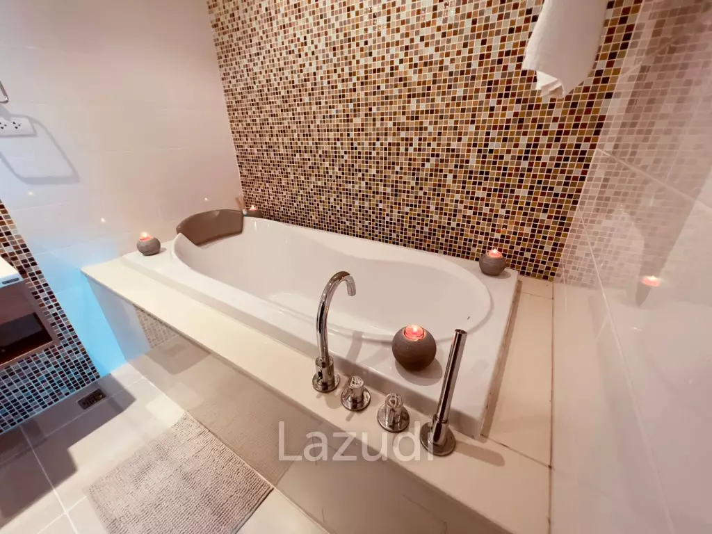 Modern Foreign Freehold Condo in Kathu.
