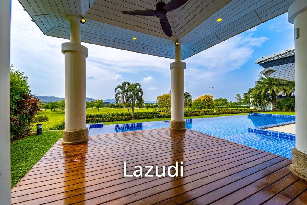 Black Mountain Golf Course: 5 Bedroom Luxury Mansion