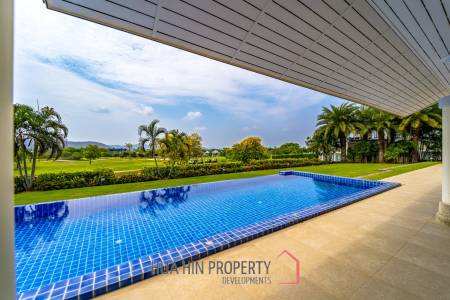 Black Mountain Golf Course : 5 Bedroom Luxury Mansion