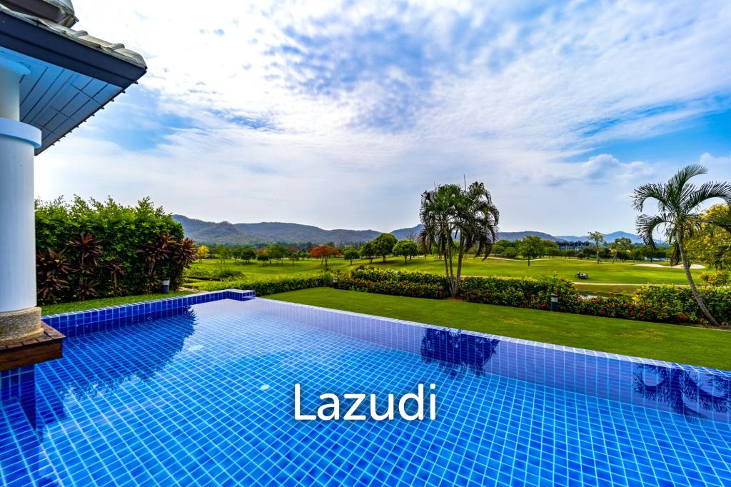 Black Mountain Golf Course: 5 Bedroom Luxury Mansion
