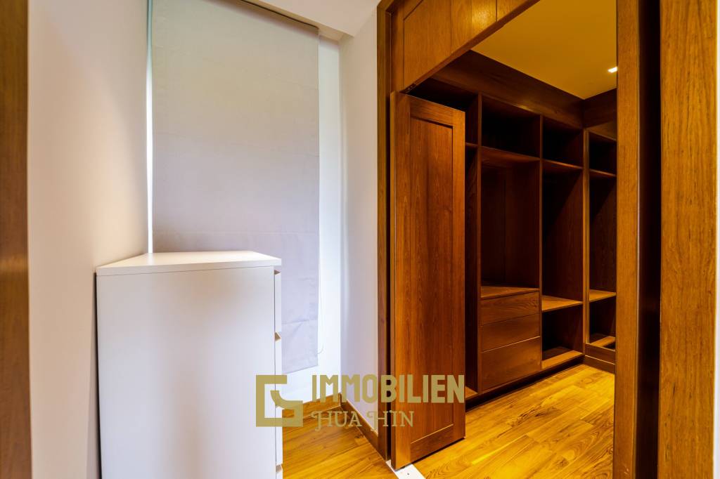 1,738 metro cuadrado 5 ` 6 Baño Villa de Venta