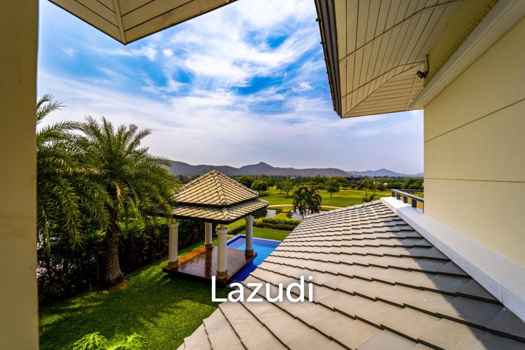 Black Mountain Golf Course: 5 Bedroom Luxury Mansion