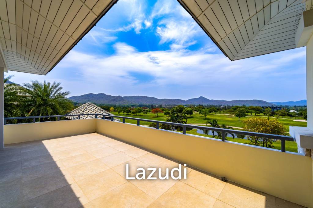 Black Mountain Golf Course: 5 Bedroom Luxury Mansion