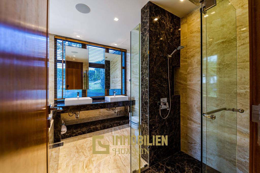 1,738 m² 5 Chambre 6 Salle de bain Villa Pour Vente