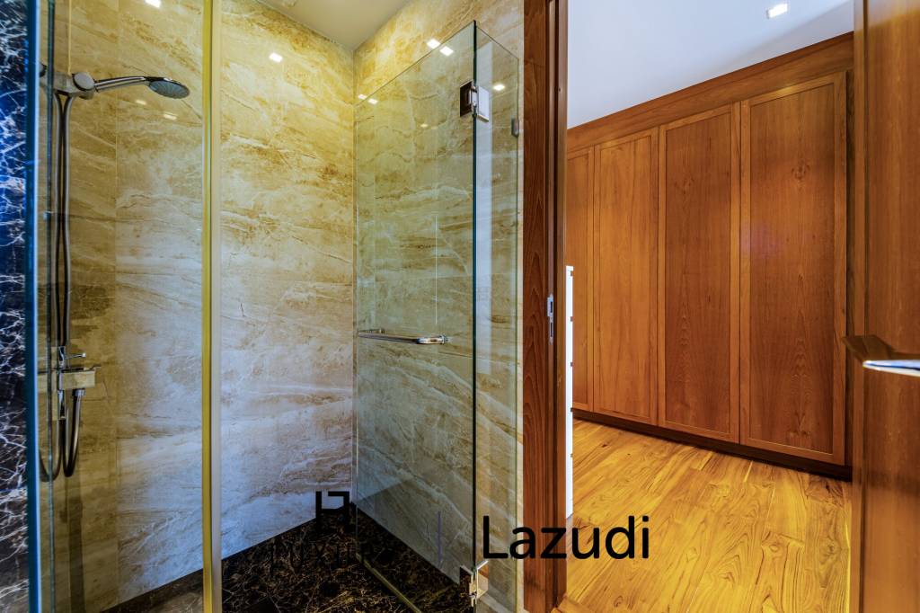 1,738 metro cuadrado 5 ` 6 Baño Villa de Venta