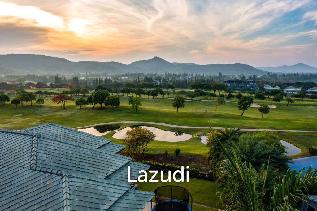 Black Mountain Golf Course: 5 Bedroom Luxury Mansion