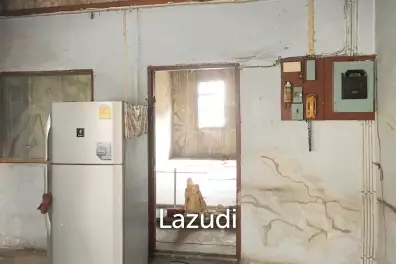 Authentic 3-Bed Townhouse in Heart of Bangkok